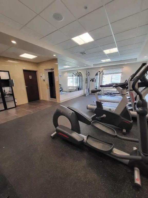 фото Days Inn & Suites by Wyndham Fort Saskatchewan