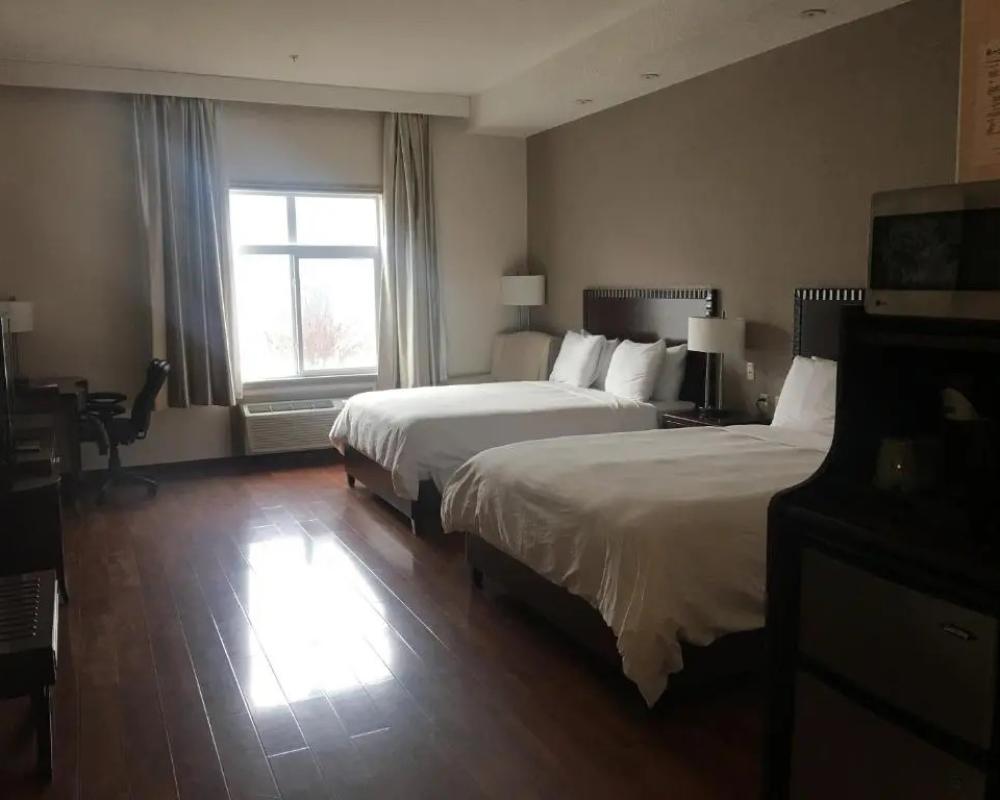 фото Days Inn & Suites by Wyndham Fort Saskatchewan