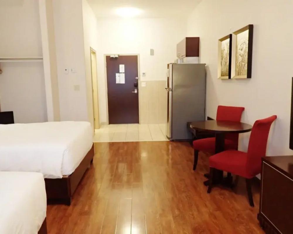 фото Days Inn & Suites by Wyndham Fort Saskatchewan