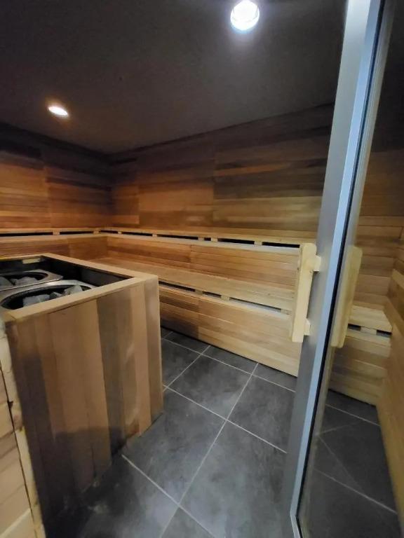 фото Days Inn & Suites by Wyndham Fort Saskatchewan