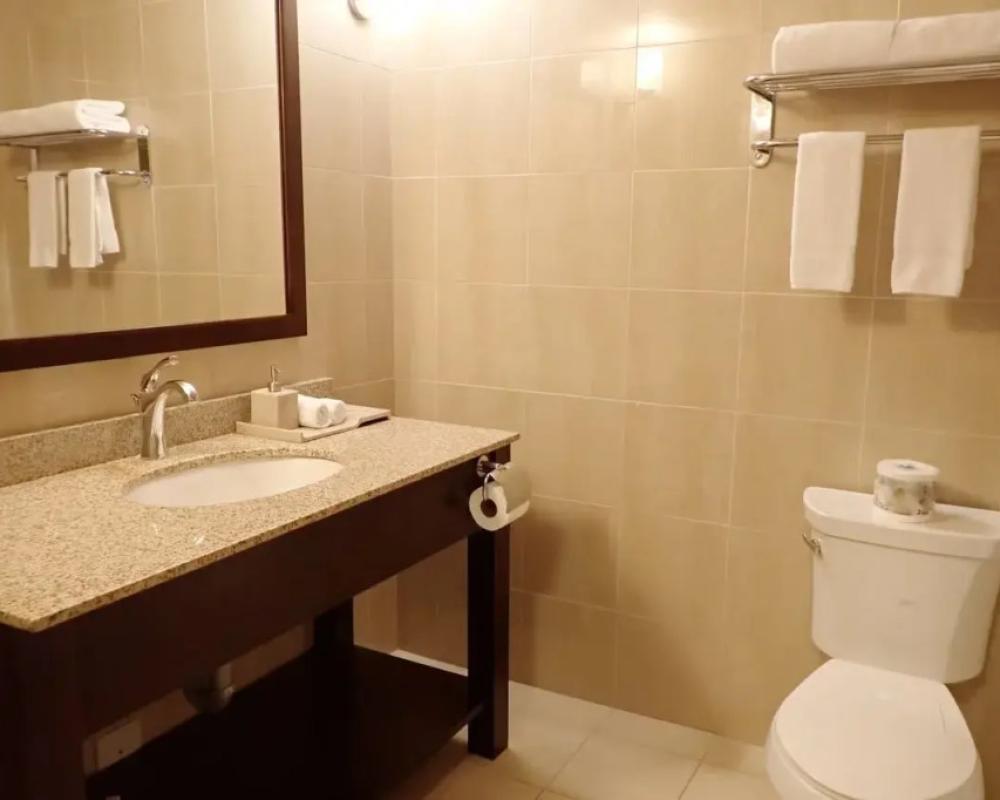 фото Days Inn & Suites by Wyndham Fort Saskatchewan