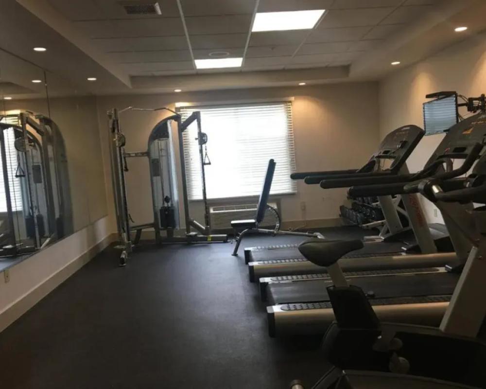 фото Days Inn & Suites by Wyndham Fort Saskatchewan