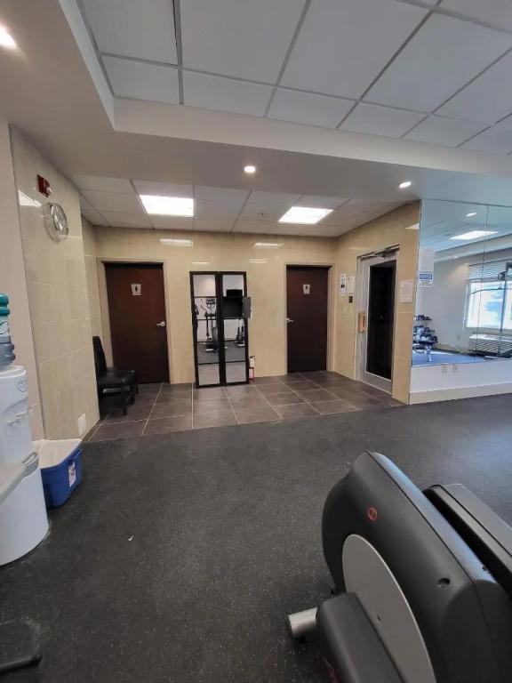 фото Days Inn & Suites by Wyndham Fort Saskatchewan