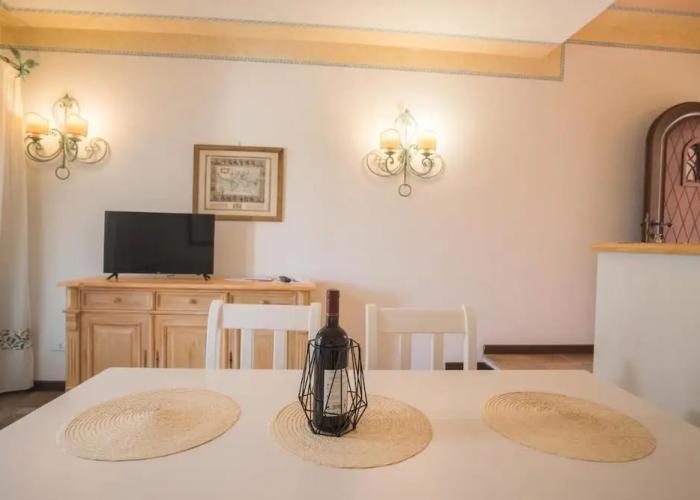 Beautiful Il Giardino Degli Oleandri 1 Bedroom Sleep 4, Plus Extra Child