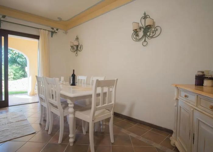 Beautiful Il Giardino Degli Oleandri 1 Bedroom Sleep 4, Plus Extra Child