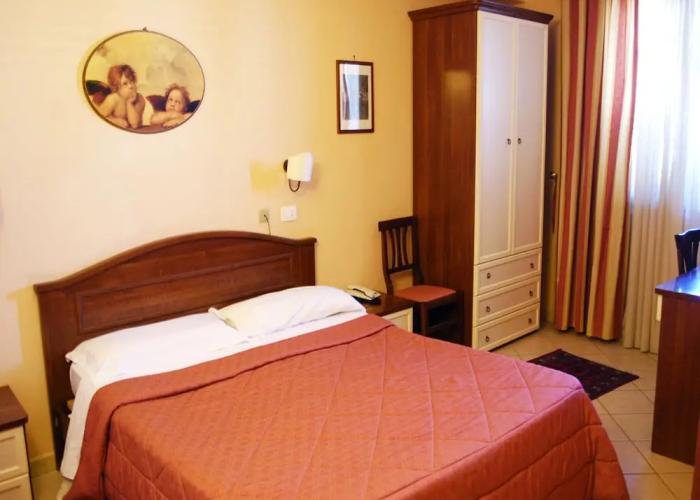 Greta Rooms Hotel