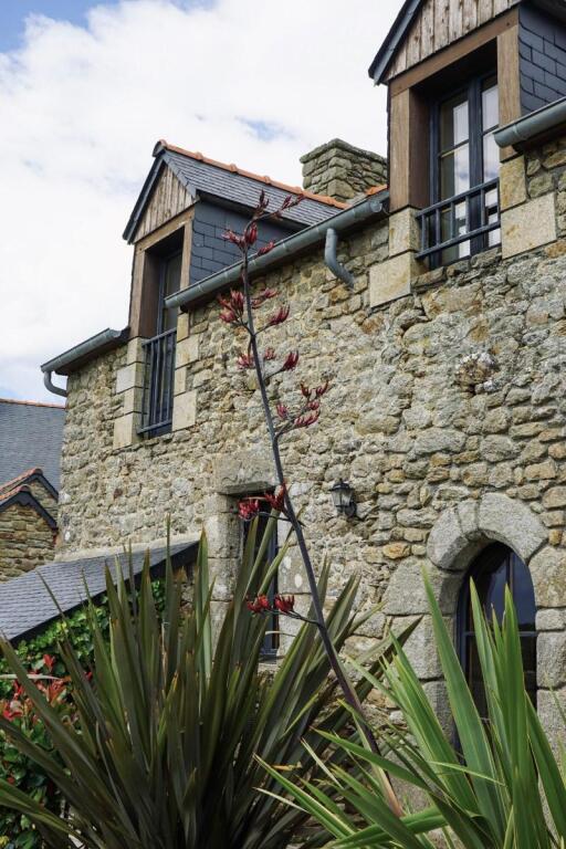 Manoir Des Douets Fleuris