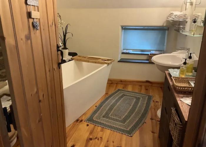 Armidale Cottages Bed & Breakfast