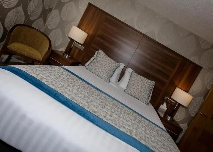 The Melbreak Hotel