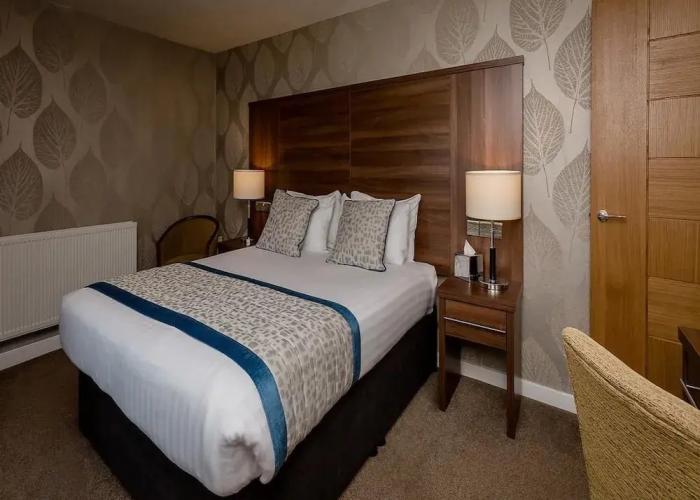 The Melbreak Hotel