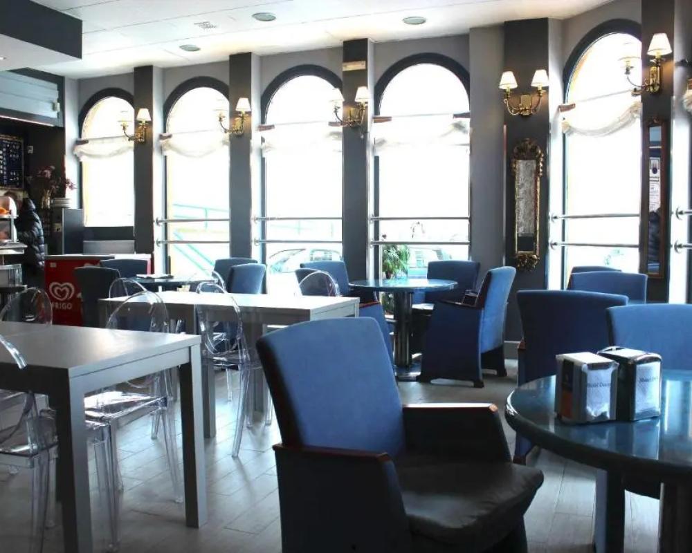 фото Hostal Docar