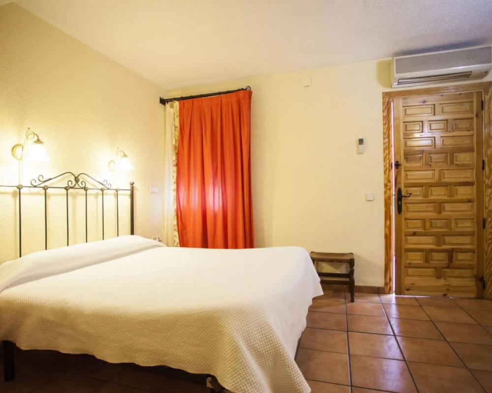 фото Hostal Castilla