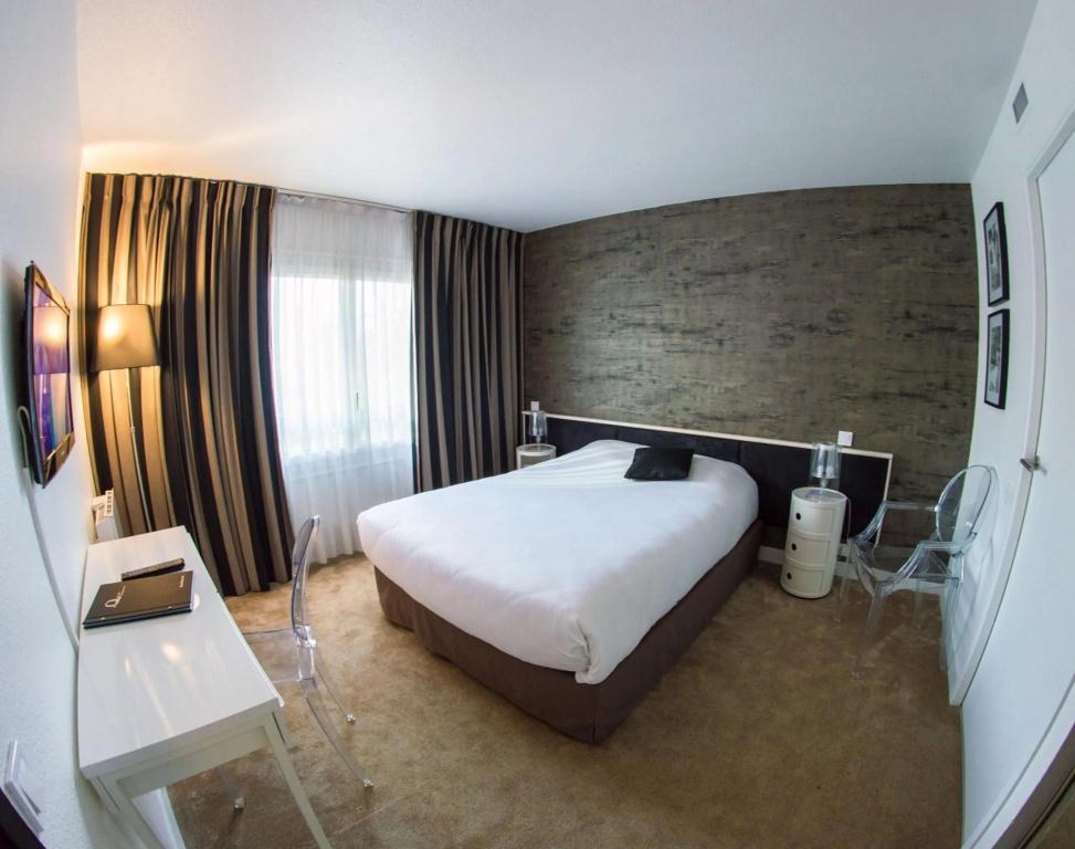 фото Hotel Quorum