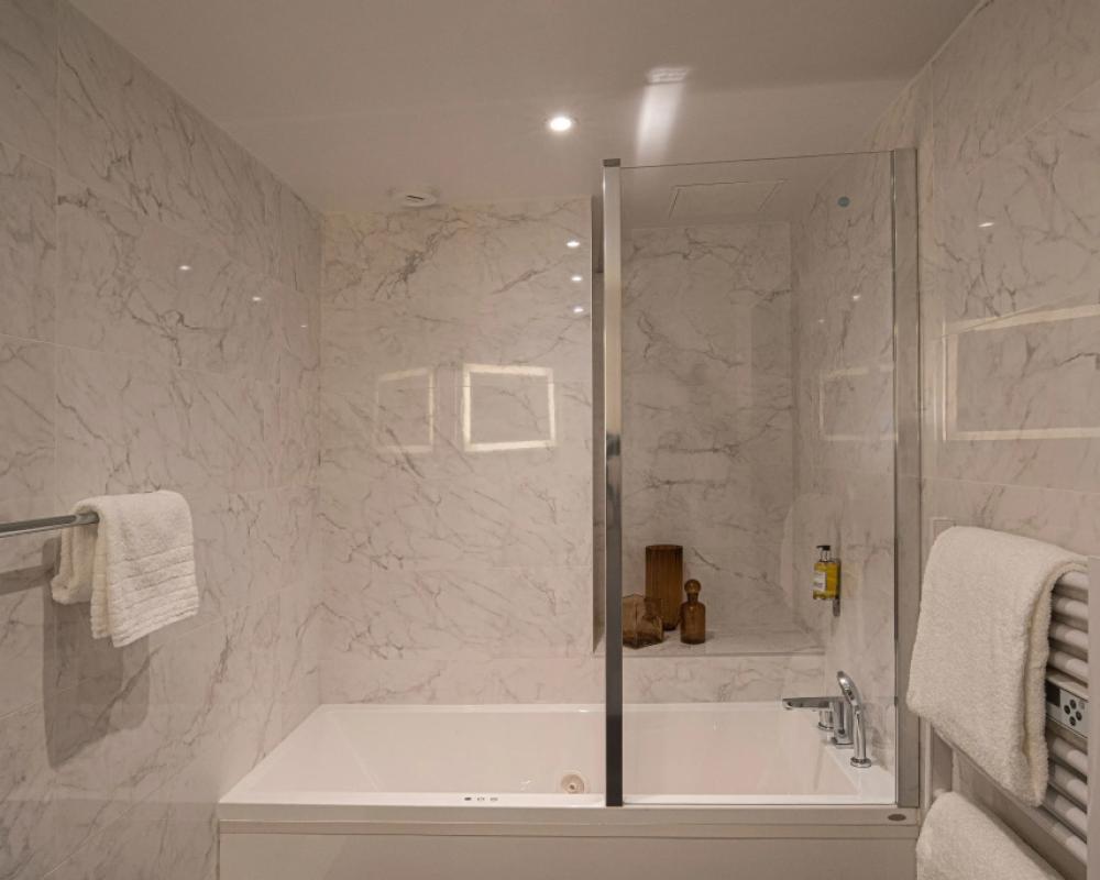 фото Hotel Quorum