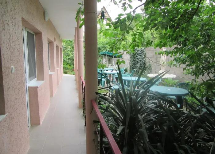 Sadochek Guest House