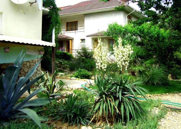 Solnechnaya Riv'era Guest House