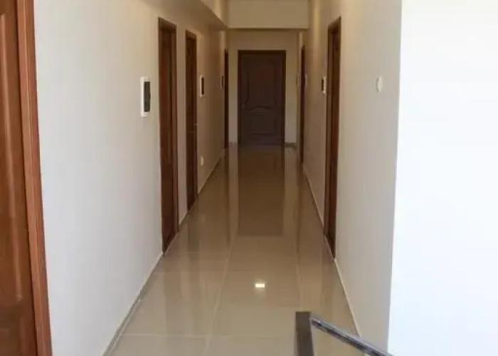 Roza Vetrov Guest House