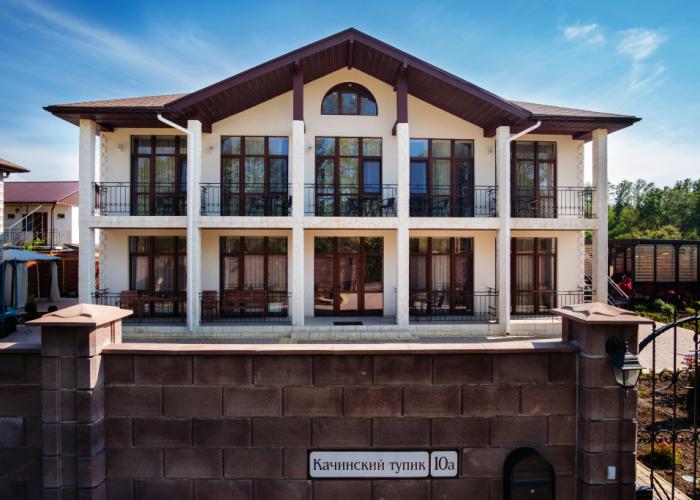 Shato Blan Guest House