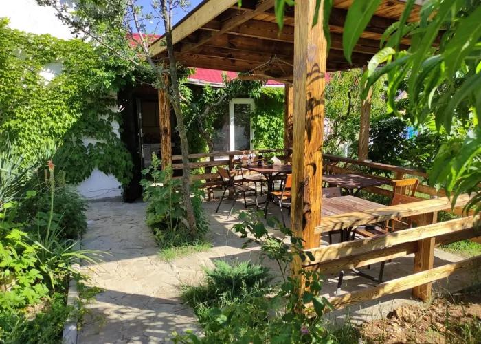 Fiolentovsky Guest House