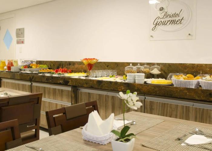 Profissionalle Hotel São Luís