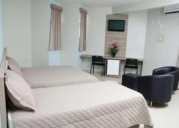 Serras Hotel