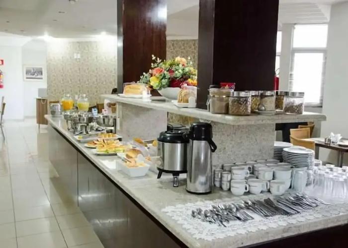 Serras Hotel