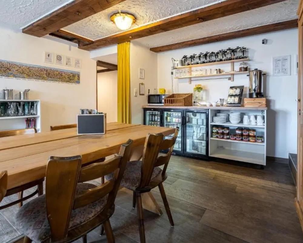 фото Alps Hostel