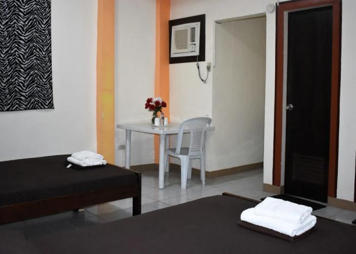 Nikita's Place Hotel