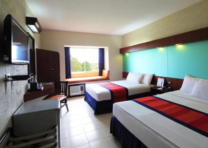 Microtel Inn & Suites By Wyndham Eagle Ridge