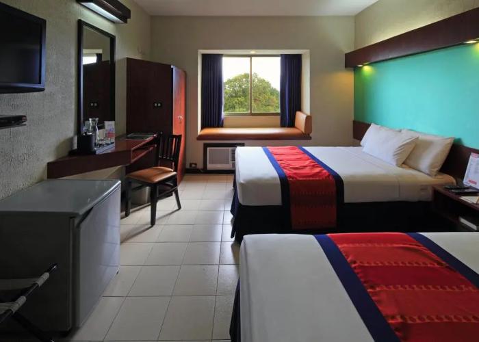 Microtel Inn & Suites By Wyndham Eagle Ridge
