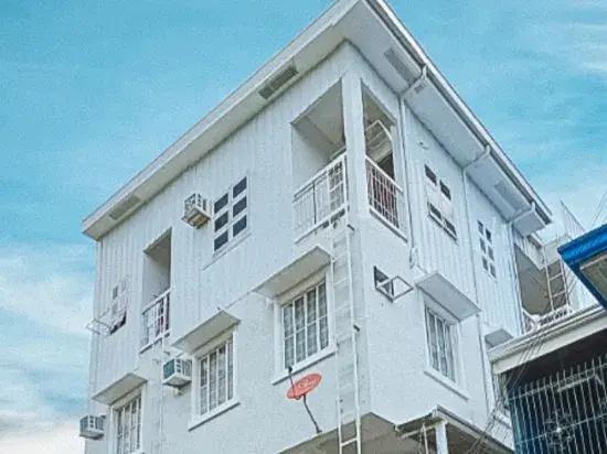 RedDoorz @ David's Travellers Inn Cavite