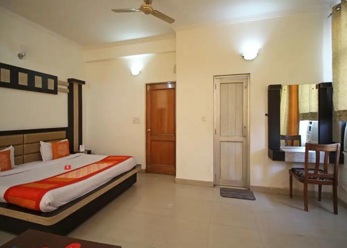 OYO 5855 Hotel Neelkanth