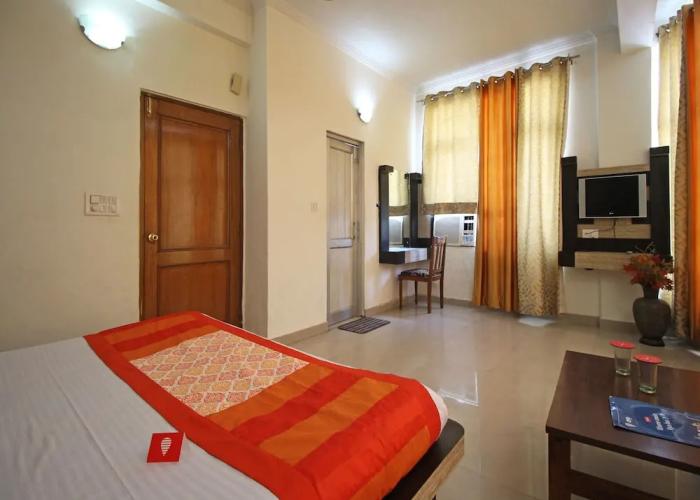 OYO 5855 Hotel Neelkanth
