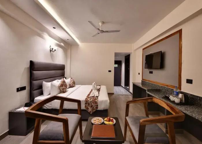 Click Sunburry Hotel Katra
