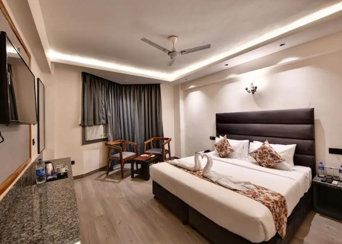 Click Sunburry Hotel Katra
