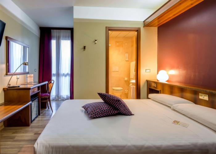 La Villa, Sure Hotel Collection by Best Western