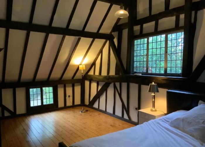 Delightful 4BD Home Full of Flair Edenbridge Kent