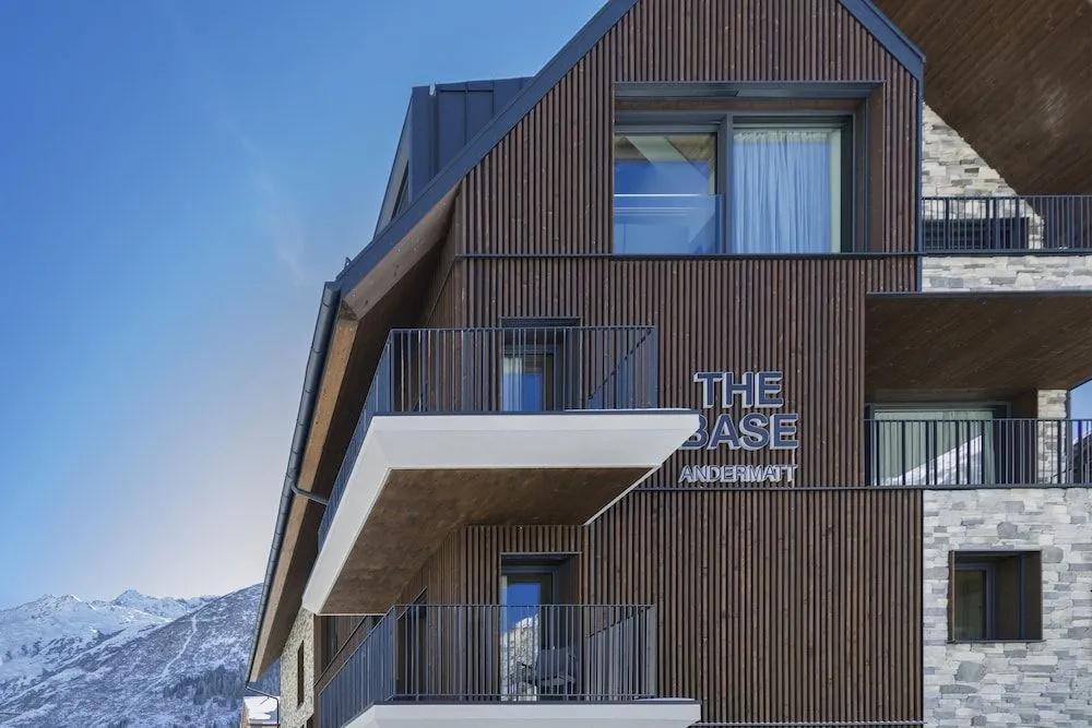 фото The Base