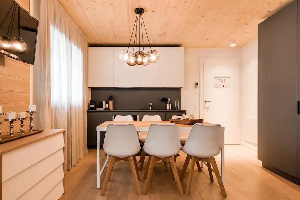 фото The Base