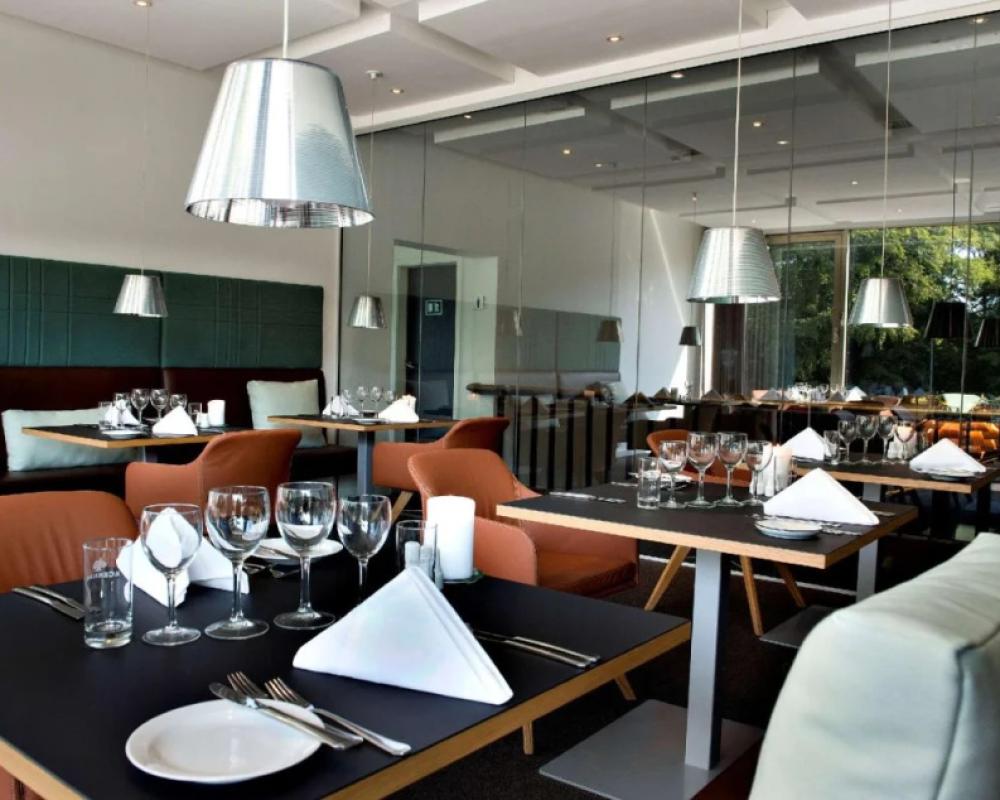 фото Comwell Hvide Hus Aalborg