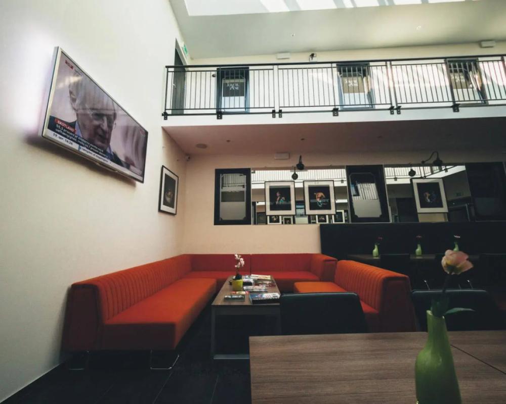 фото Hotel Jomfru Ane