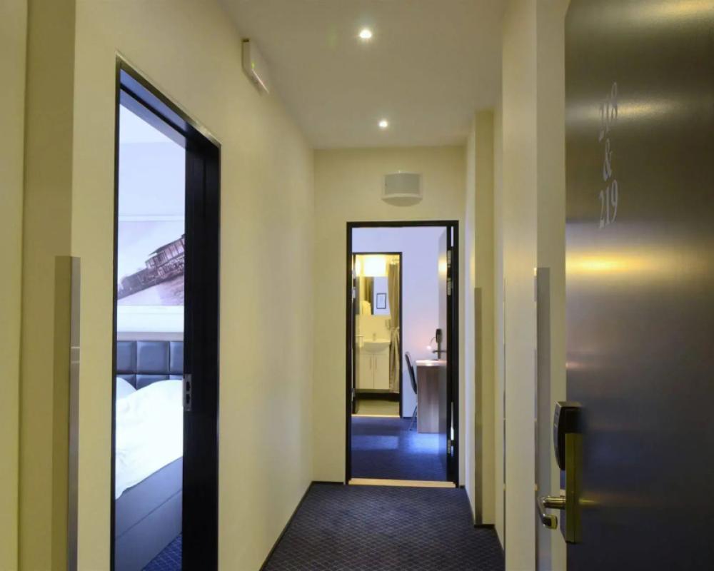 фото Hotel Jomfru Ane