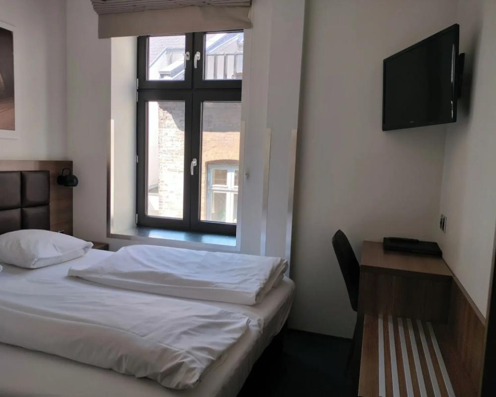 фото Hotel Jomfru Ane