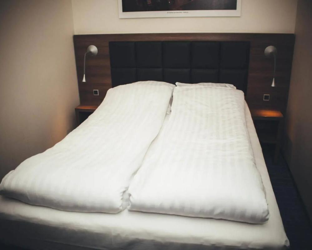 фото Hotel Jomfru Ane