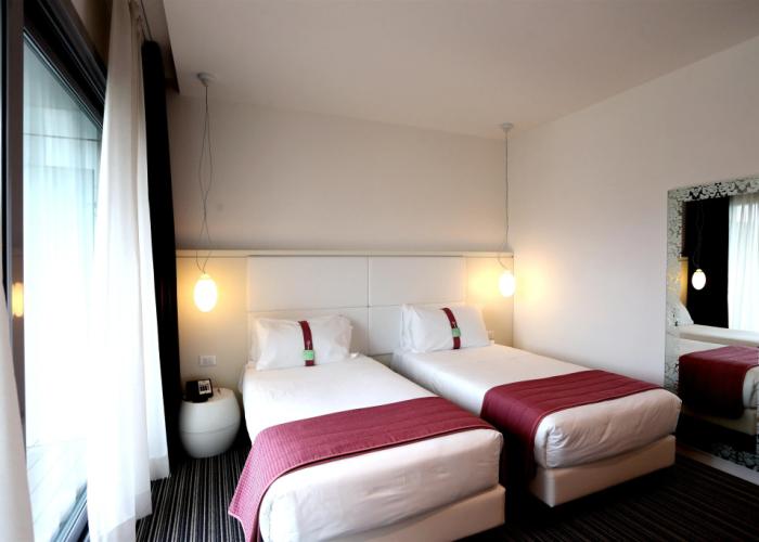 Holiday Inn Nola - Naples Vulcano Buono by IHG