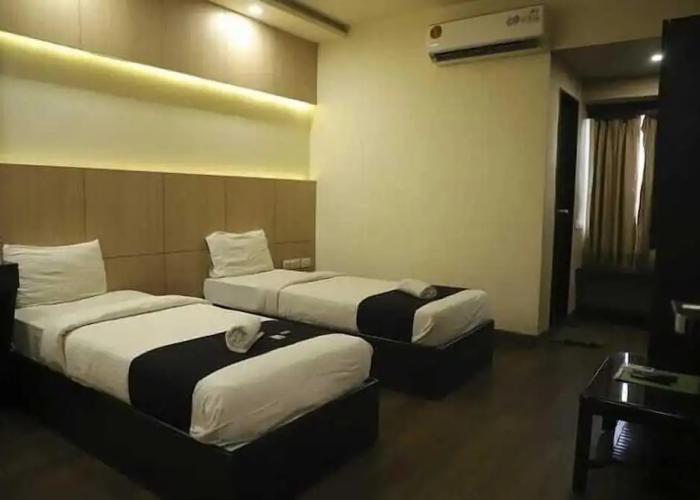 Hotel Grand Ambience