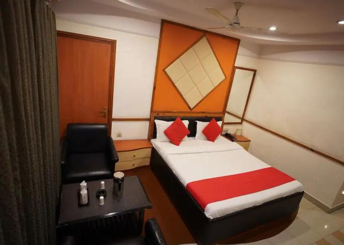 Hotel Gokul