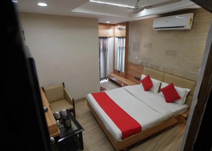 Hotel Gokul