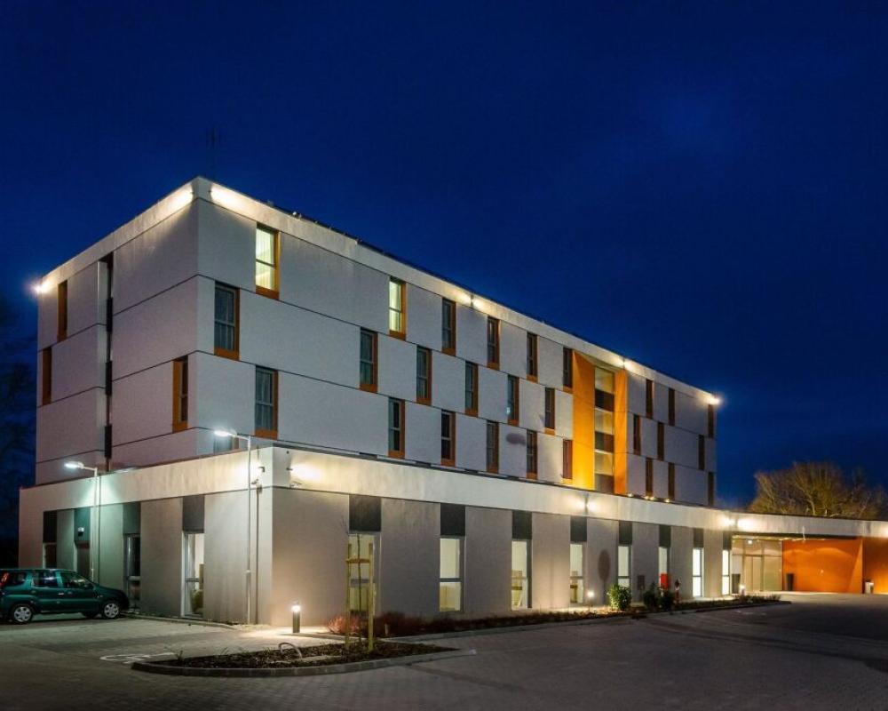 Best Western Plus Lakeside Hotel