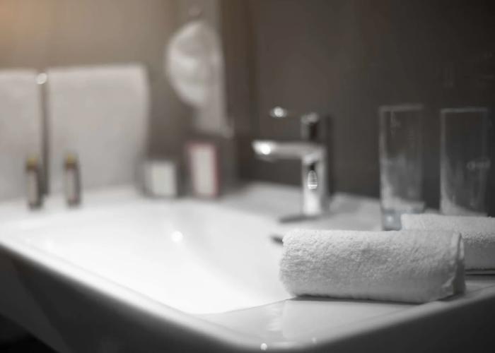 Best Western Plus Lakeside Hotel